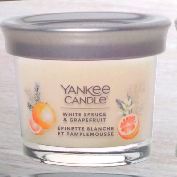 NIB! Yankee Candle Seasonal Giftset - Picture 9 of 14